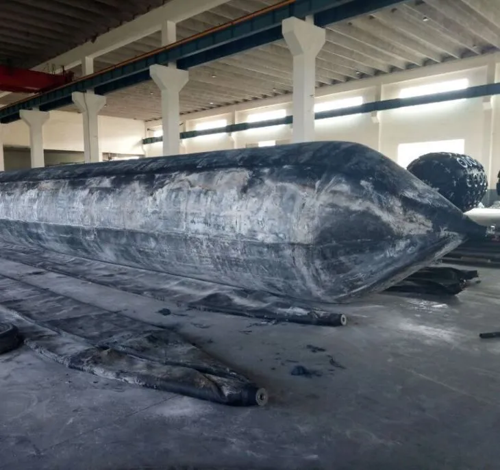 Запуск повітряної сумки судна